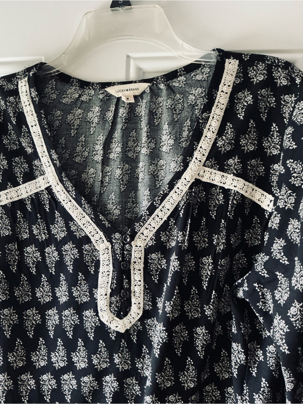 Lucky Brand Black and White Lace-Trim Peasant Tunic